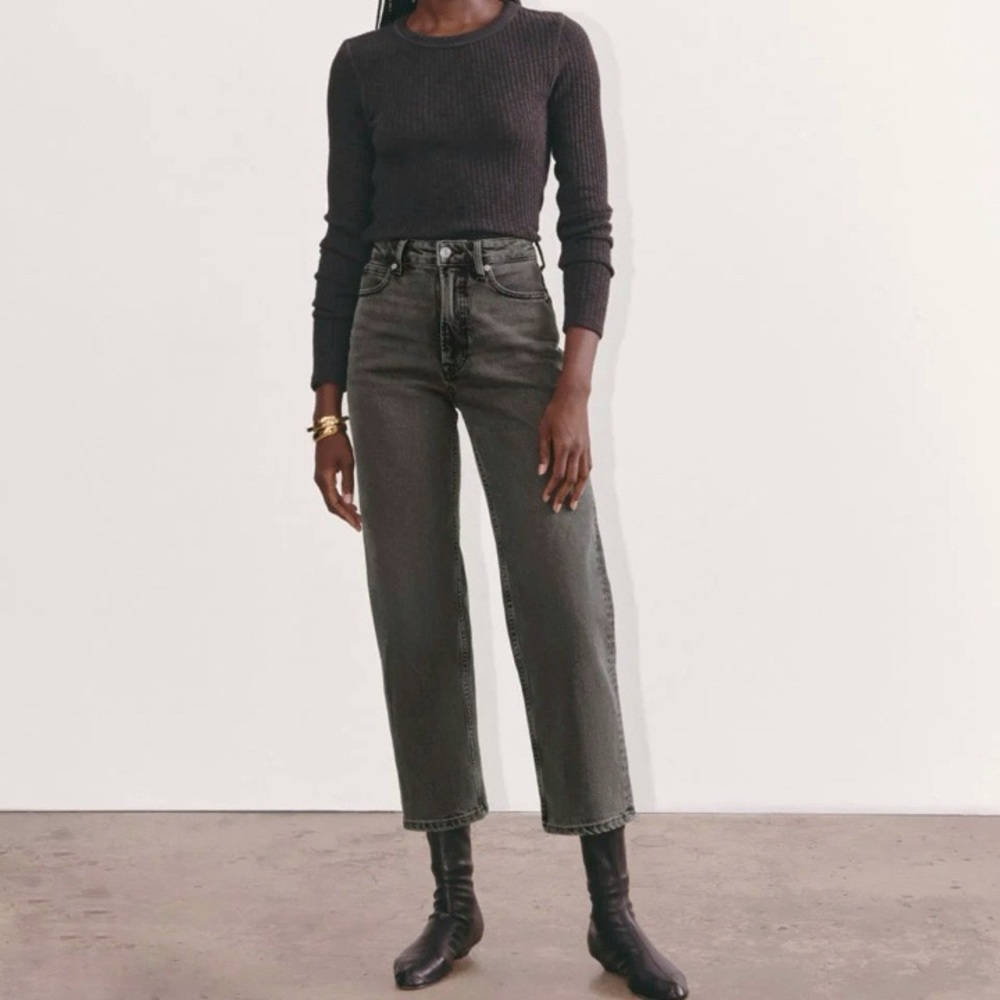 Everlane Curvy Way High Jean size 33, Washed Black 100% cotton